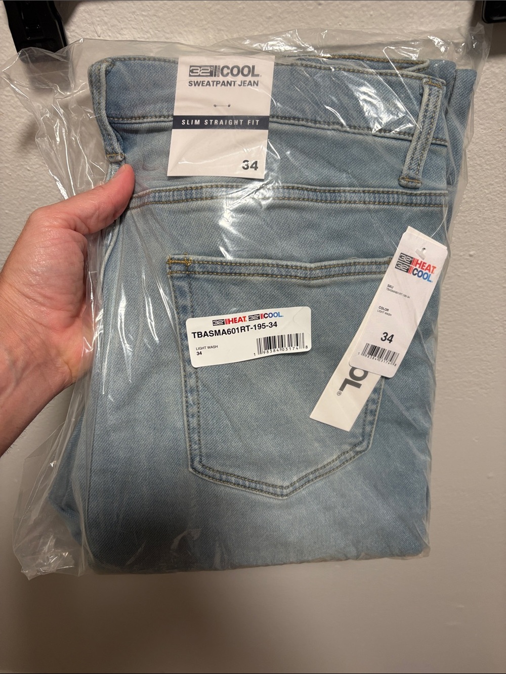 32 Degrees Light Blue Slim Straight “sweat pants” Jeans. 34x30